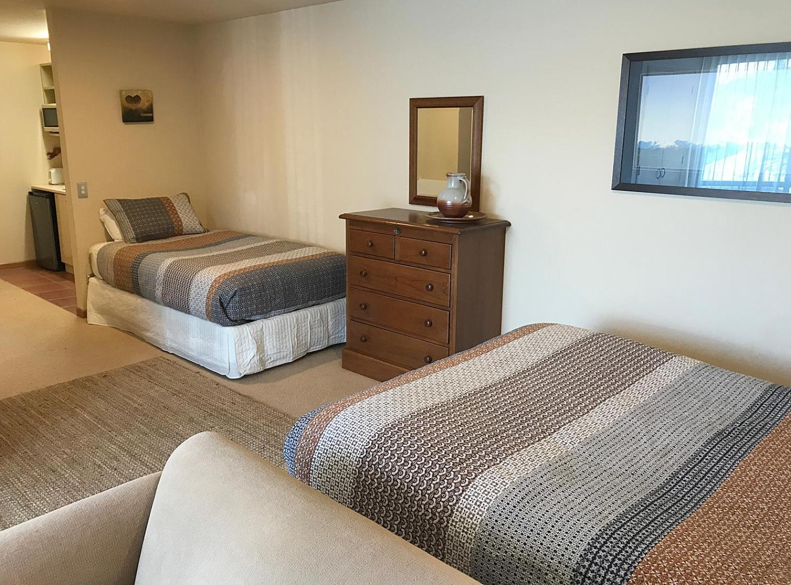 Sargood Splendour - Wanaka Holiday Home Bagian luar foto